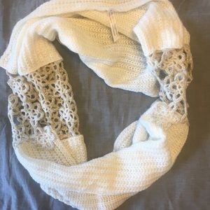 Knit infinity scarf